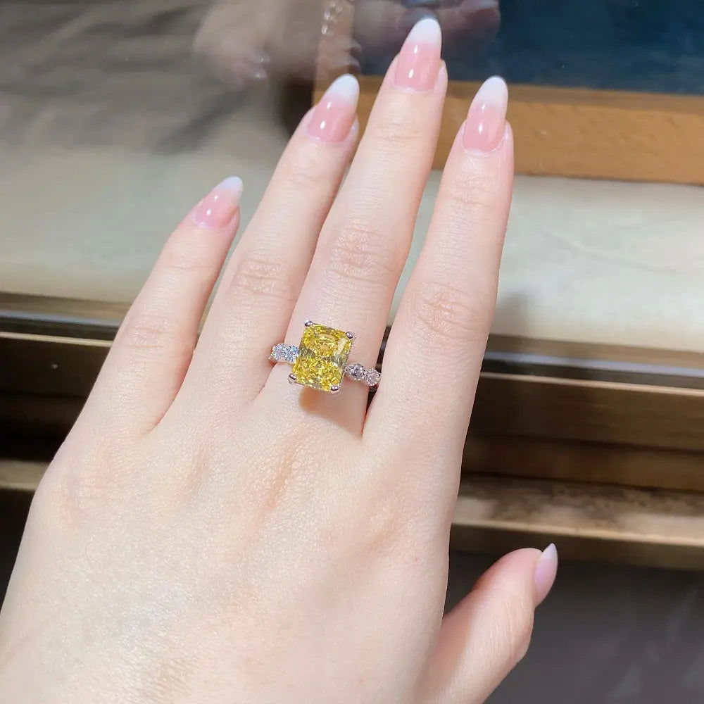 Sterling Silver Marigold Majesty Ring - Dolce Vincita