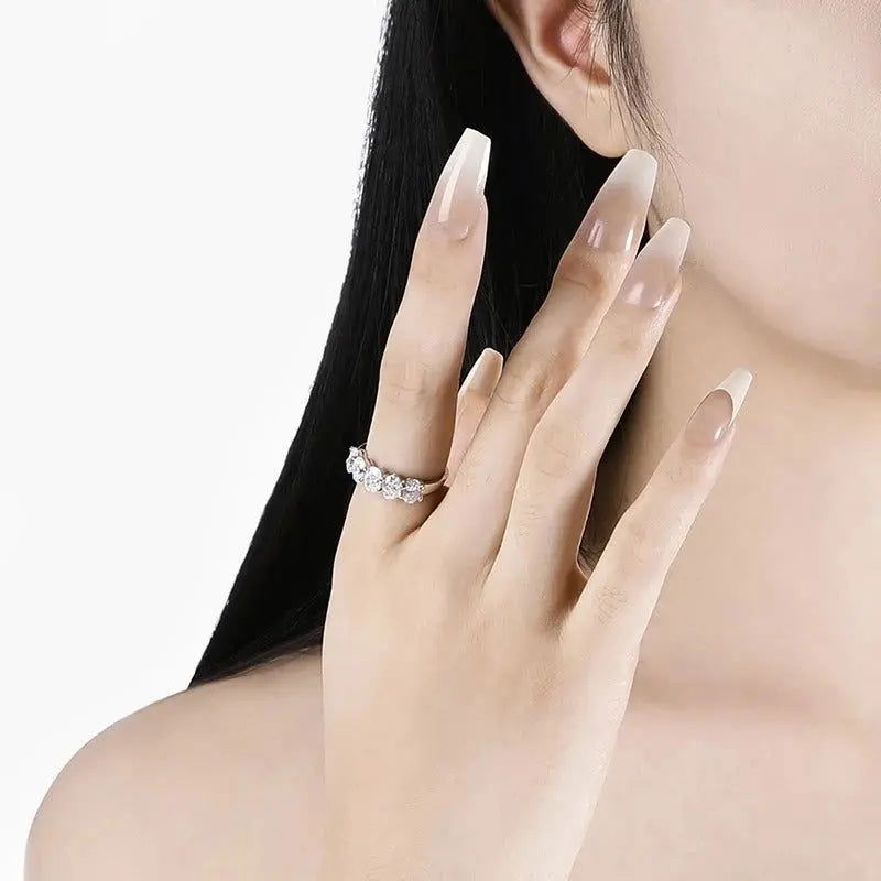 Sterling Silver Oval Sparkle Band - Dolce Vincita